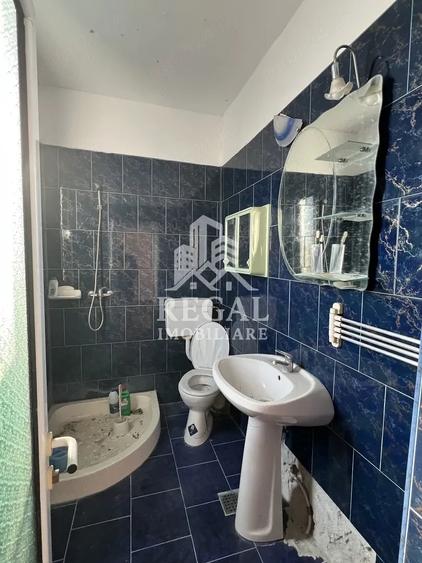 Casă cu Teren 932 Mp în Central