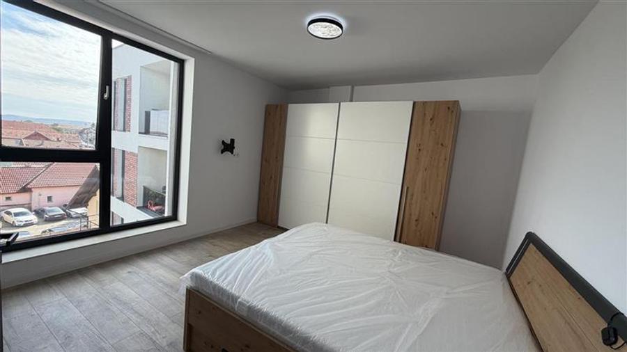 Apartament cu 3 camere circular, mobilat în Mărăști