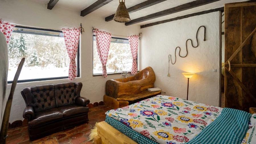 Casă cu 3 camere în Porumbacu de Sus
