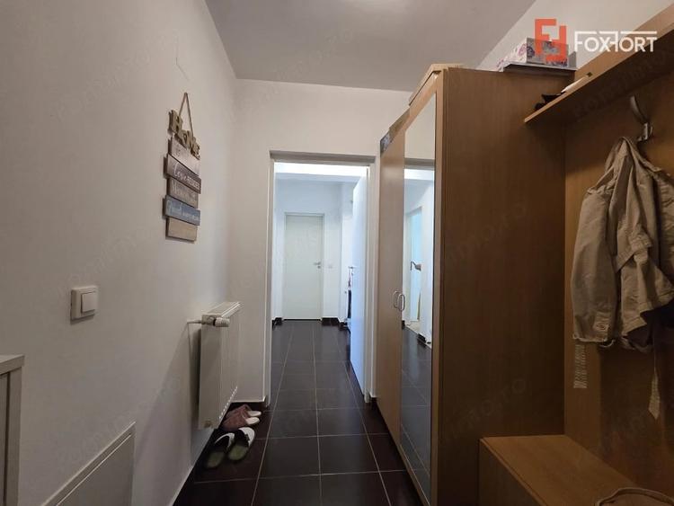Apartament cu 2 camere decomandat în Subcetate
