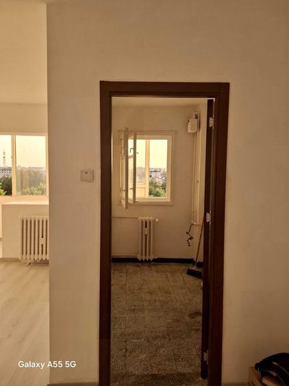 Garsonieră decomandată în Vitan