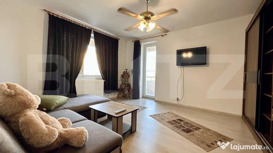 Apartament cu 3 camere decomandat în Rogerius