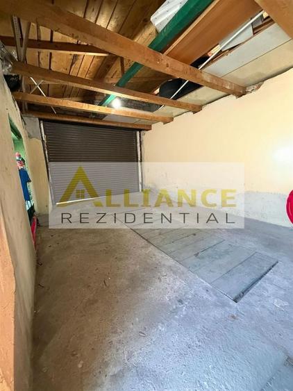 Casă individuală cu 5 camere decomandat cu Canalizare în Cățelu