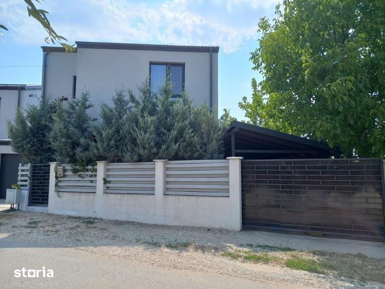 Casă cu 4 camere cu Teren 250 Mp în Corbeanca