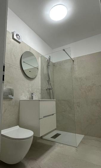 Apartament cu 2 camere decomandat, mobilat în Decebal