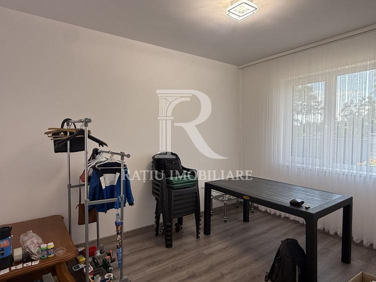 Casă individuală cu 4 camere cu Canalizare în Oncea
