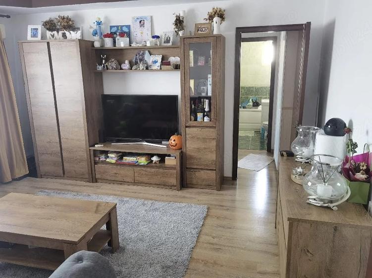 Apartament cu 2 camere semidecomandat în Marghiloman
