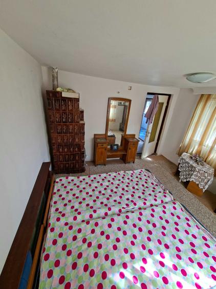 Casă cu 3 camere în Rogova