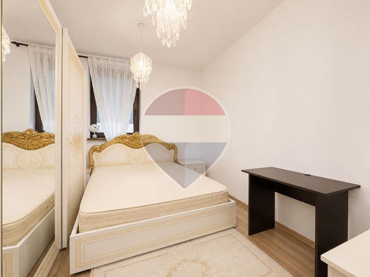 Duplex cu 6 camere cu Teren 448 Mp în Bucium