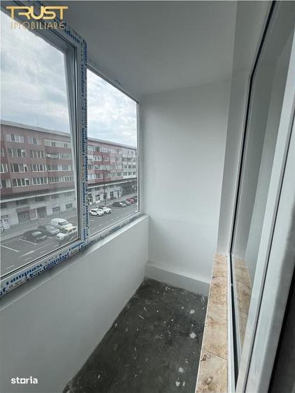 Apartament cu 3 camere decomandat în Decebal