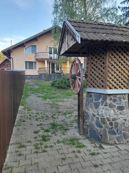 Casă cu Teren 470 Mp în Bărdești