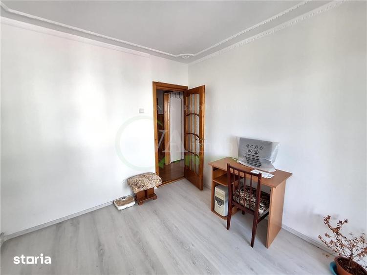Apartament cu 3 camere decomandat în Ștefan cel Mare