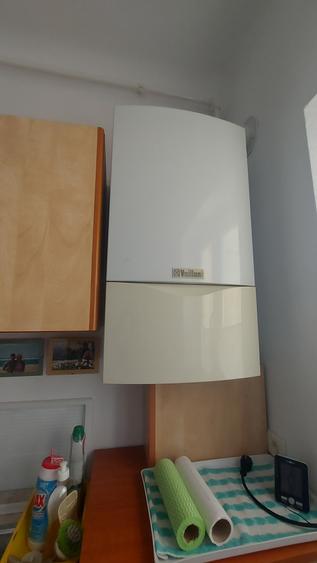 Apartament cu 4 camere decomandat în Națiunile Unite