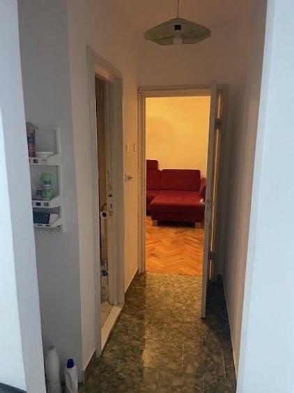 Apartament cu 2 camere semidecomandat în Podgoria