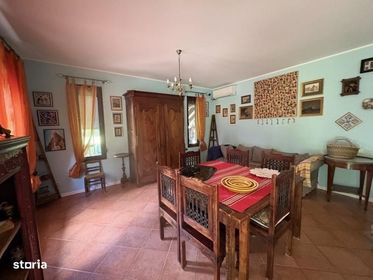 Casă cu 4 camere în Ostratu
