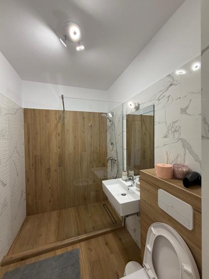 Apartament cu 2 camere decomandat, mobilat în Herăstrău