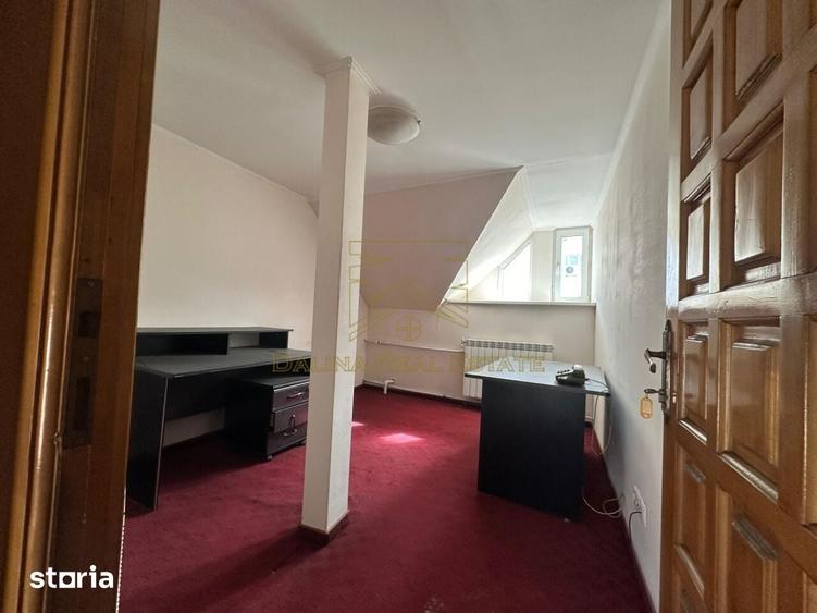 Casă cu Teren 650 Mp în Centrul Civic