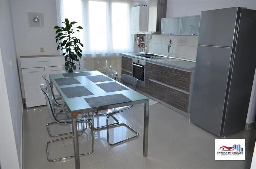 Apartament cu 3 camere în Tudor