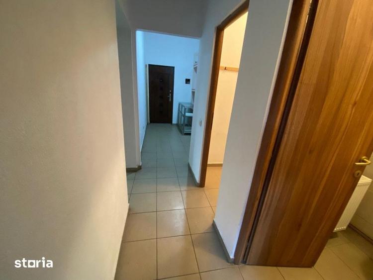 Spațiu comercial, de 100 mp, în Poplaca