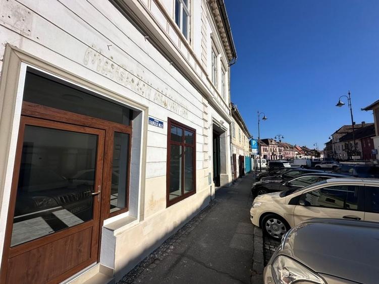Spațiu comercial, de 89 mp, în Daia