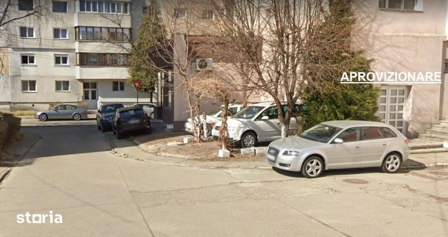 Spațiu comercial, de 300 mp, în Bistrița Lac