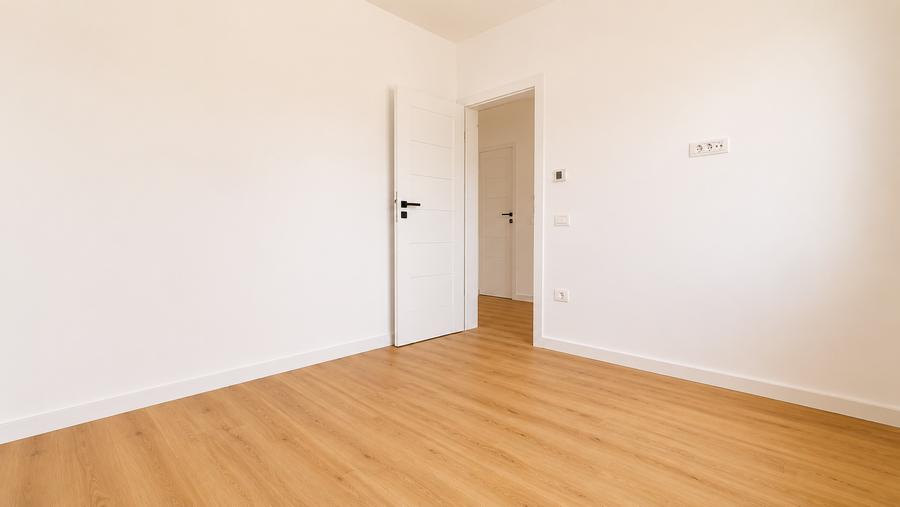 Duplex cu 5 camere cu Canalizare în Moșnița Nouă
