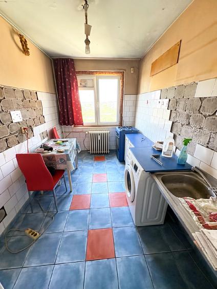 Apartament cu 2 camere decomandat în Titan