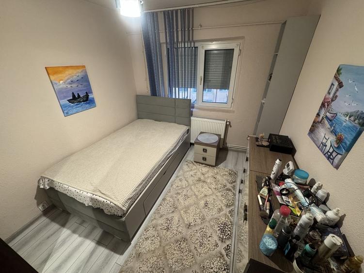 Apartament cu 3 camere decomandat, mobilat în Inel I