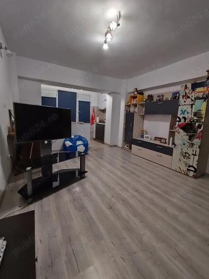 Garsonieră decomandată în Central