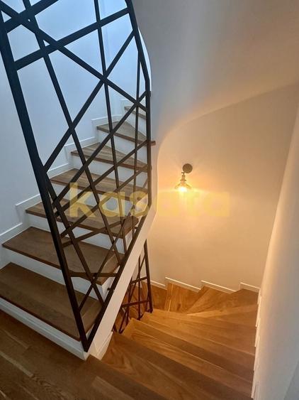 Duplex cu 6 camere cu Canalizare în Nord
