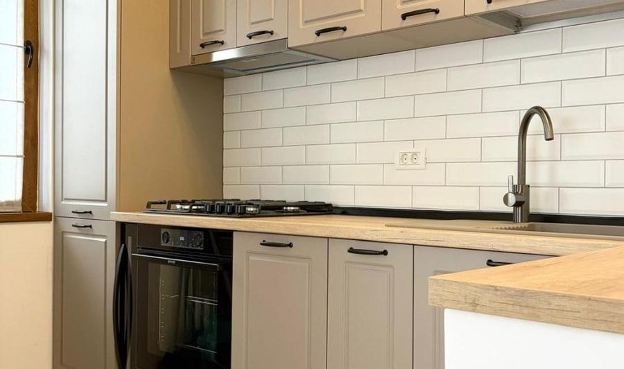 Apartament cu 3 camere în Aviatorilor