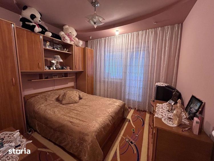 Apartament cu 3 camere, mobilat în Brăilița