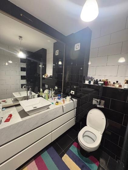 Apartament cu 2 camere semidecomandat, mobilat în Florești
