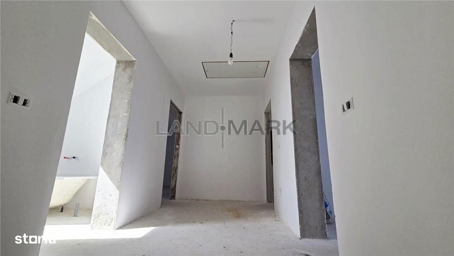 Casă cu 5 camere cu Teren 280 Mp în Ghiroda