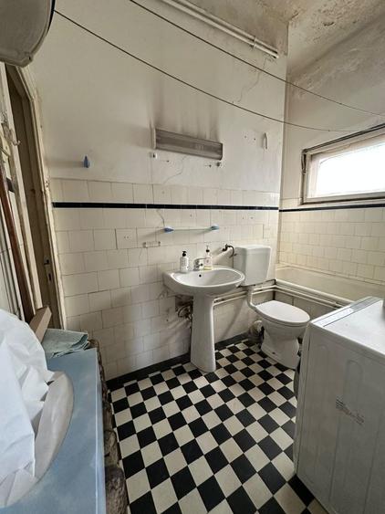 Apartament cu 3 camere decomandat în Armeneasca