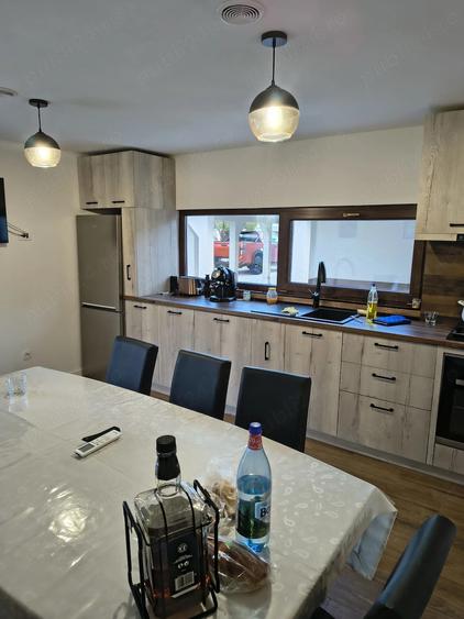 Vand casa in loc Caranzel com Lazareni 30 km de Oradea - 1