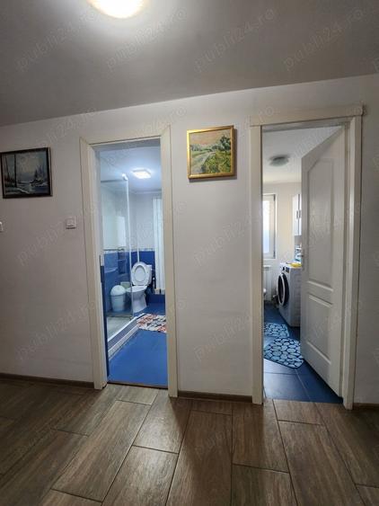 Casă cu 6 camere cu Teren 3000 Mp în Cataloi