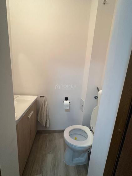 Apartament cu 3 camere decomandat, mobilat în Craiter