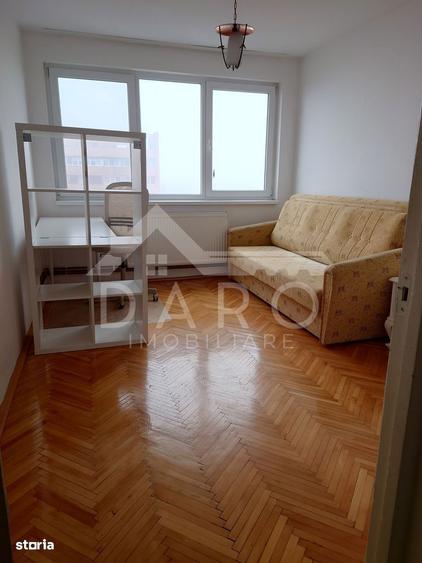Apartament cu 2 camere decomandat în Aleea Carpați