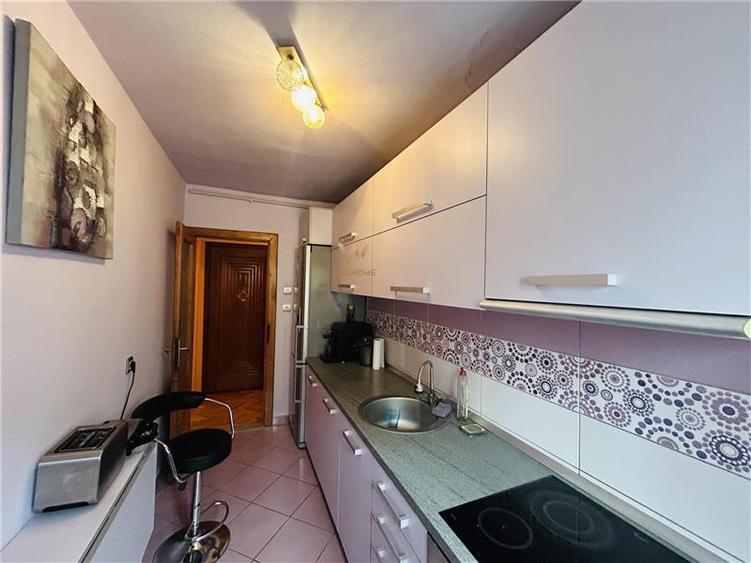 Apartament cu 2 camere decomandat în Vasile Aaron
