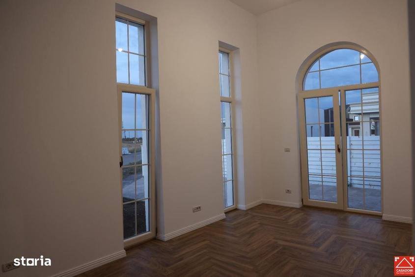 Casă cu 4 camere în Vladimirescu