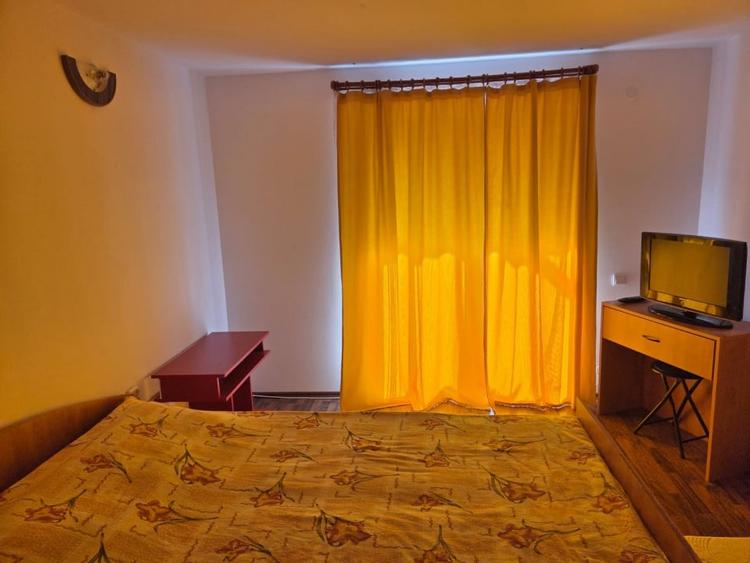 Casă individuală cu 7 camere cu Teren 600 Mp în Someșu Rece
