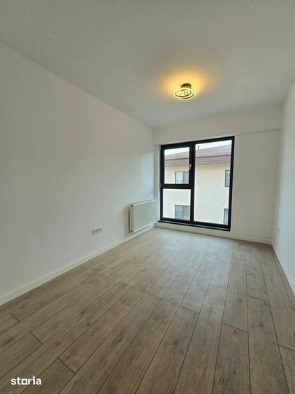 Apartament cu 4 camere decomandat în Fundeni