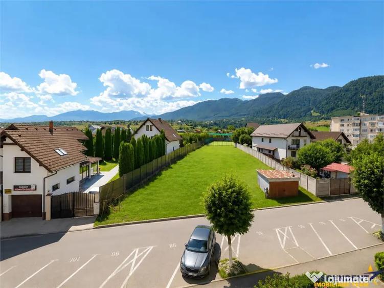 Apartament cu 2 camere decomandat în Zărnești