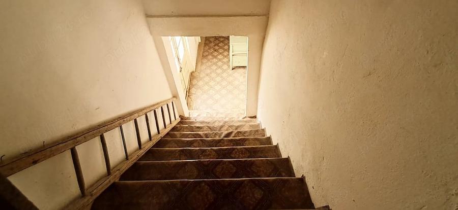 Casă cu 2 camere cu Teren 680 Mp în Războieni-Cetate