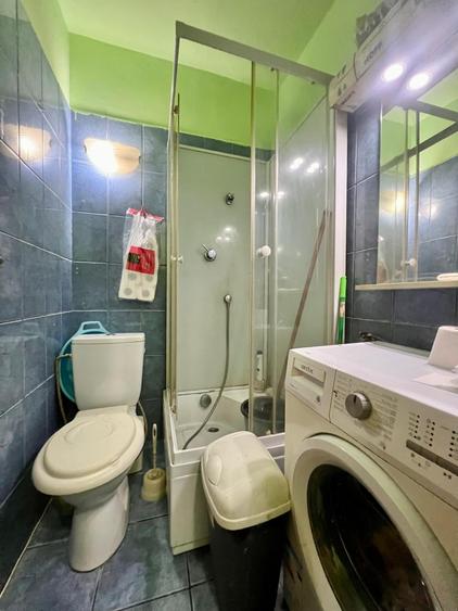 Garsonieră decomandată, mobilată în UMT