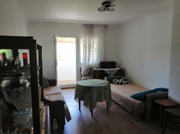 Apartament cu 2 camere decomandat în Negoi