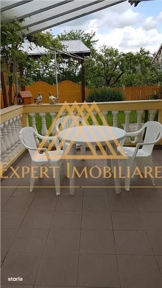 Casă cu 4 camere în Central