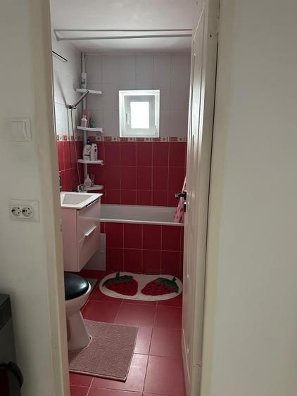 Apartament cu 2 camere decomandat în Florești