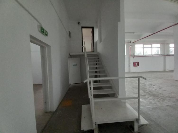 Spațiu industrial, de 2,050 mp, în Mihai Bravu